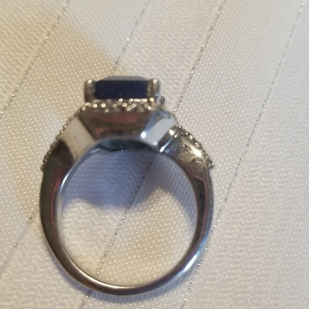 💥SAPPHIRE & WHITE TOPAZ RING Sz 6 8mm x 10mm, 4.57 Carats EUC